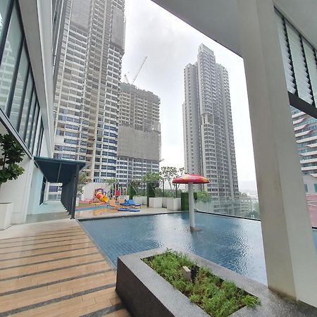 Reizz Residence By Luxury Suites Kuala Lumpur Extérieur photo