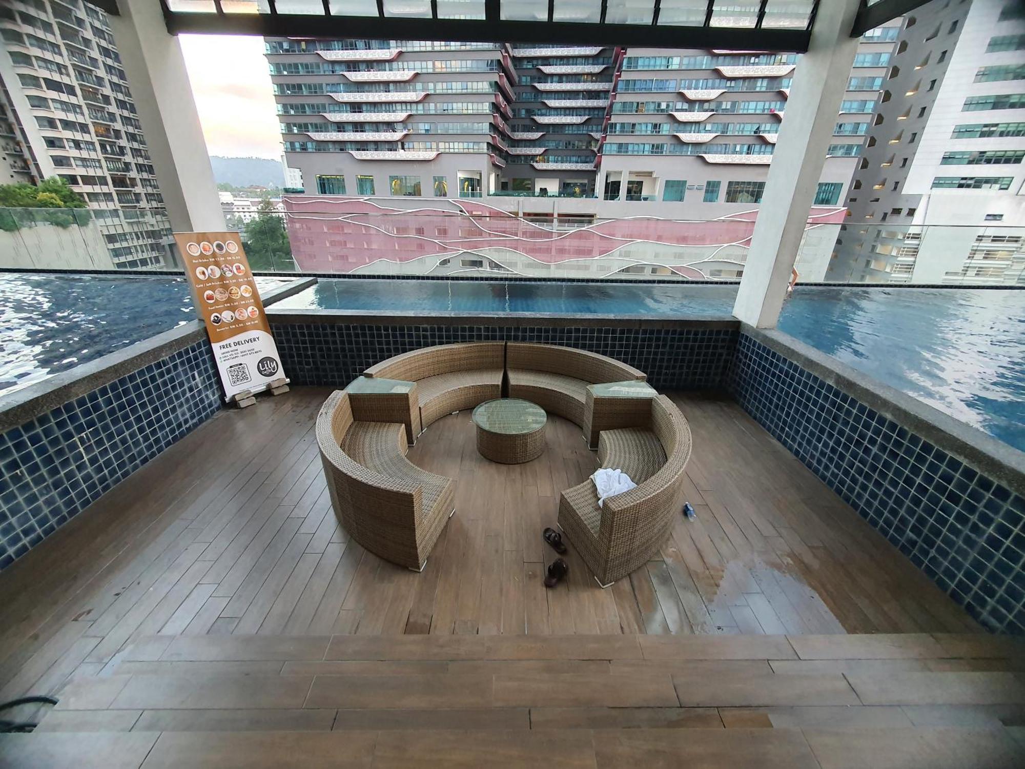 Reizz Residence By Luxury Suites Kuala Lumpur Extérieur photo
